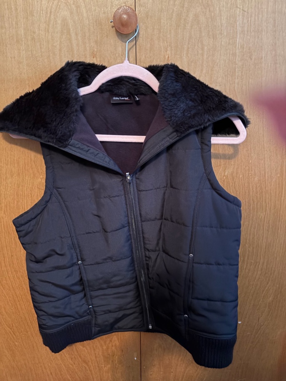Daisy Fuentes Black Quilted Vest with Faux-Fur Collar